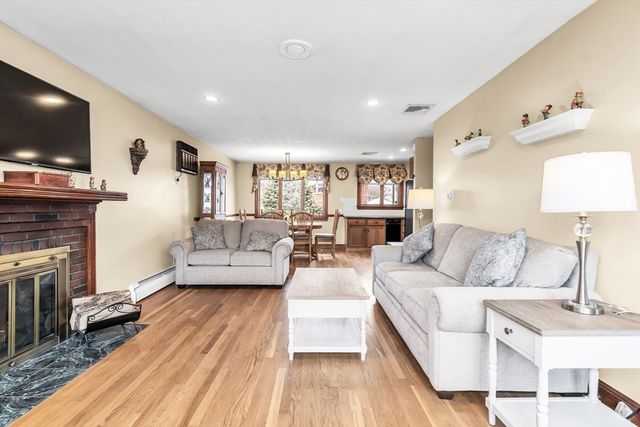 43 Englewood Avenue, Chelsea, MA 02150