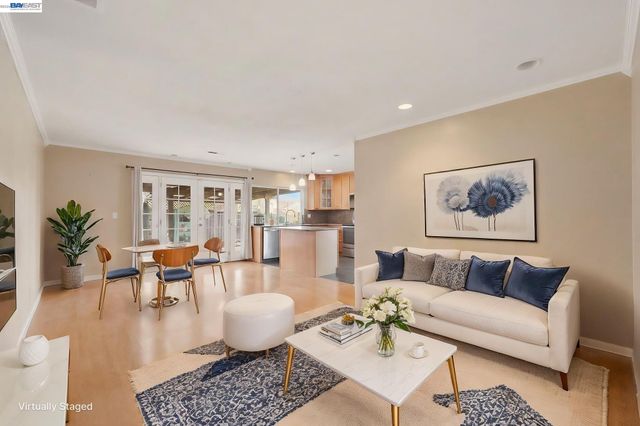 595 Caprice Ct, Morgan Hill, CA 95037