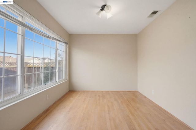 595 Caprice Ct, Morgan Hill, CA 95037