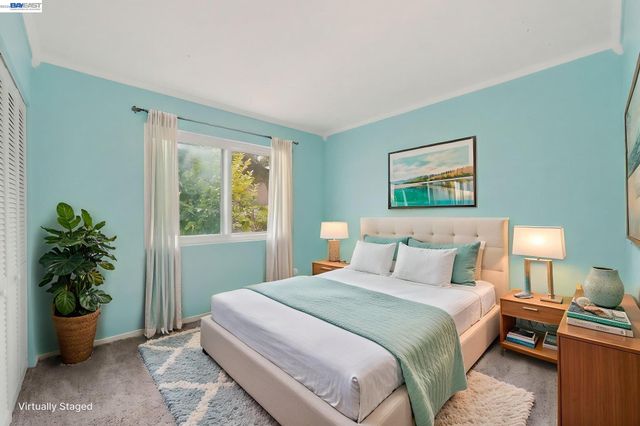 595 Caprice Ct, Morgan Hill, CA 95037