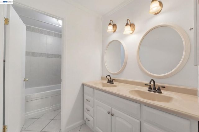 595 Caprice Ct, Morgan Hill, CA 95037