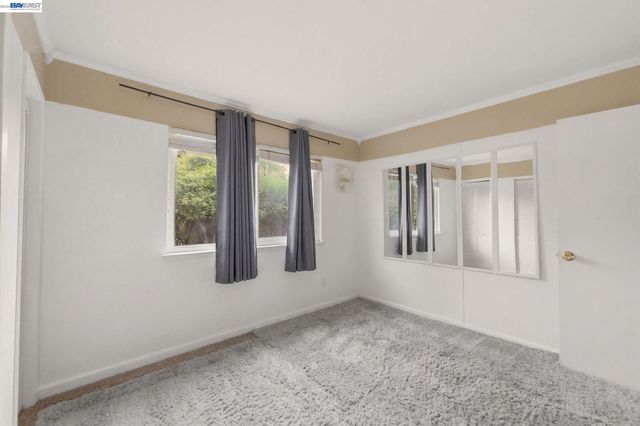 595 Caprice Ct, Morgan Hill, CA 95037