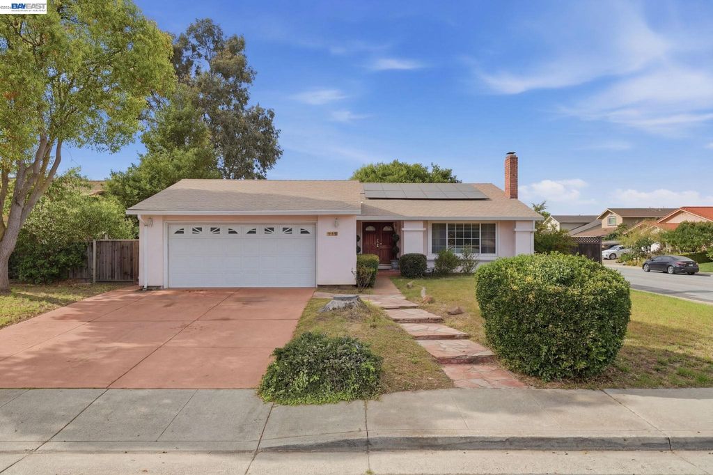 595 Caprice Ct, Morgan Hill, CA 95037