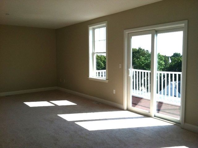 42 Church Street 19, Rockland, MA 02370
