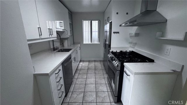 120 Brooks Avenue 21, Venice, CA 90291
