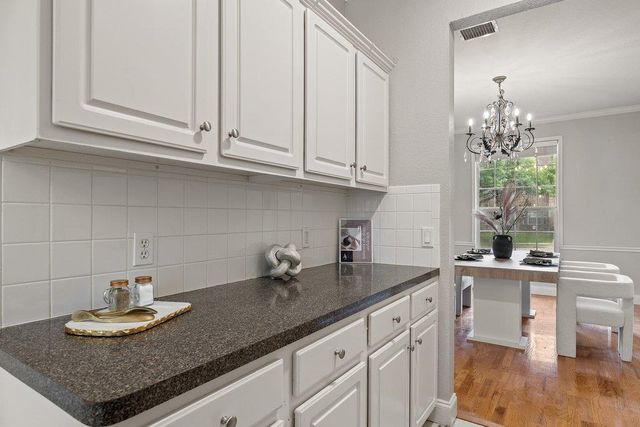 208 Settlers Valley DR, Pflugerville, TX 78660