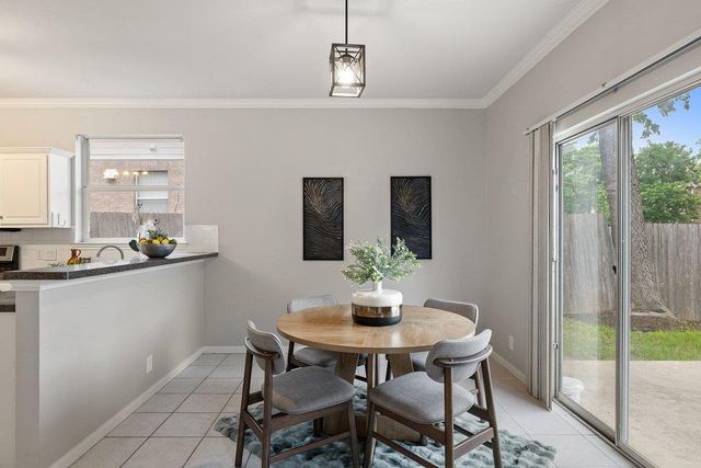 208 Settlers Valley DR, Pflugerville, TX 78660