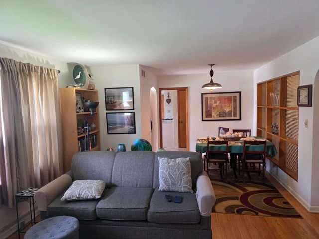 950 Lincoln Street, Hobart, IN 46342