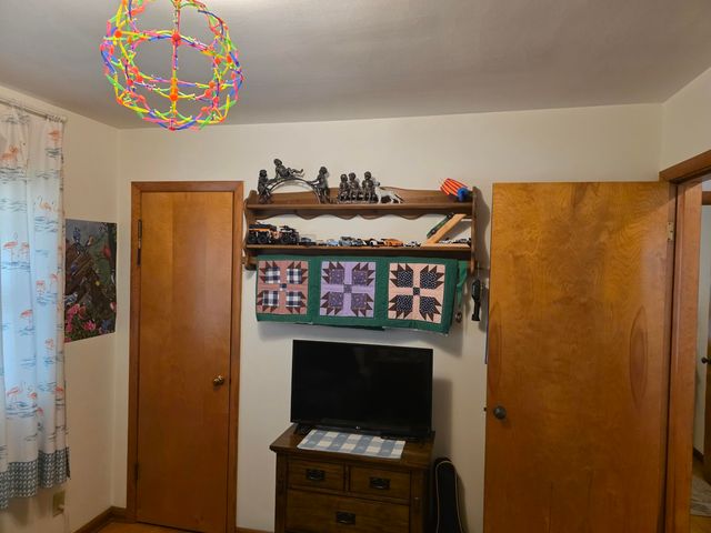 950 Lincoln Street, Hobart, IN 46342