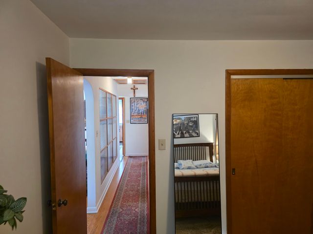 950 Lincoln Street, Hobart, IN 46342