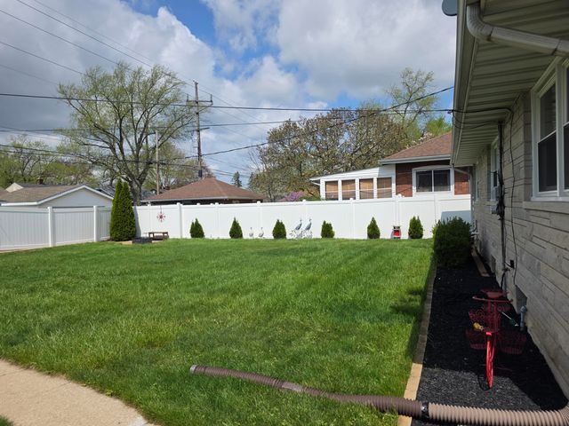 950 Lincoln Street, Hobart, IN 46342