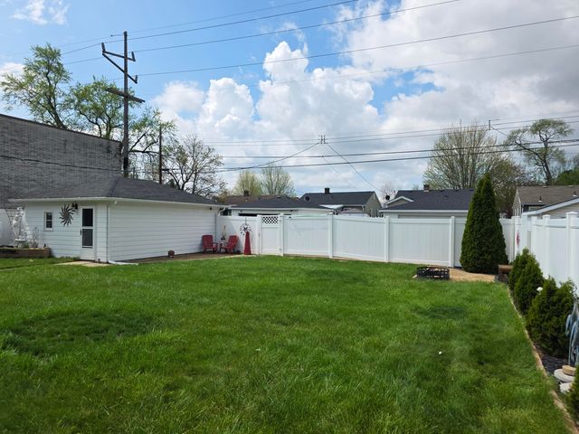 950 Lincoln Street, Hobart, IN 46342