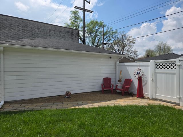 950 Lincoln Street, Hobart, IN 46342