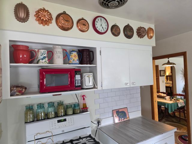 950 Lincoln Street, Hobart, IN 46342