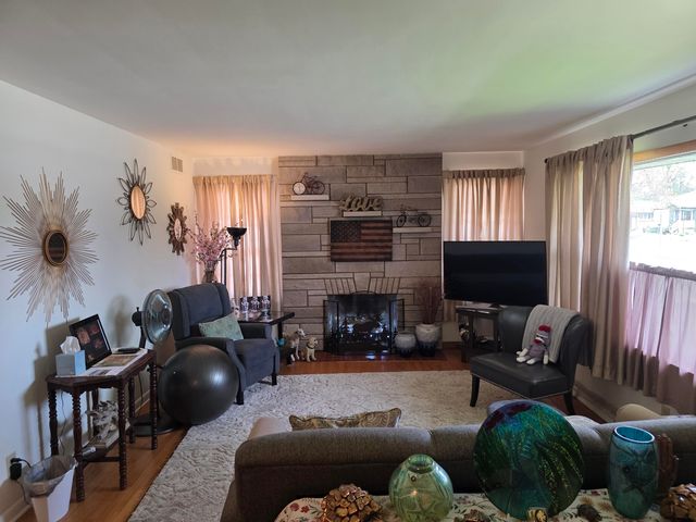 950 Lincoln Street, Hobart, IN 46342