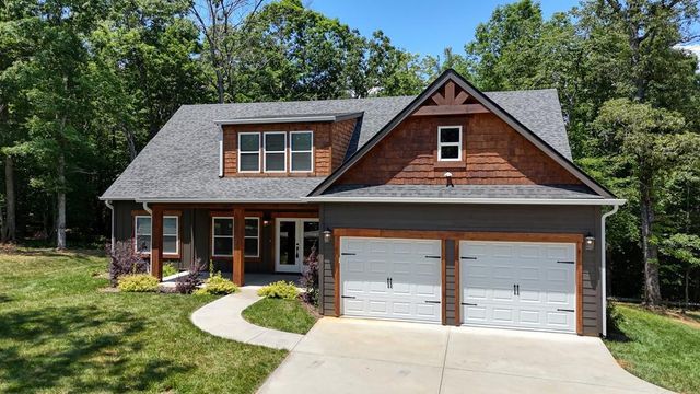 189 Fountain Oaks Drive, Blairsville, GA 30512