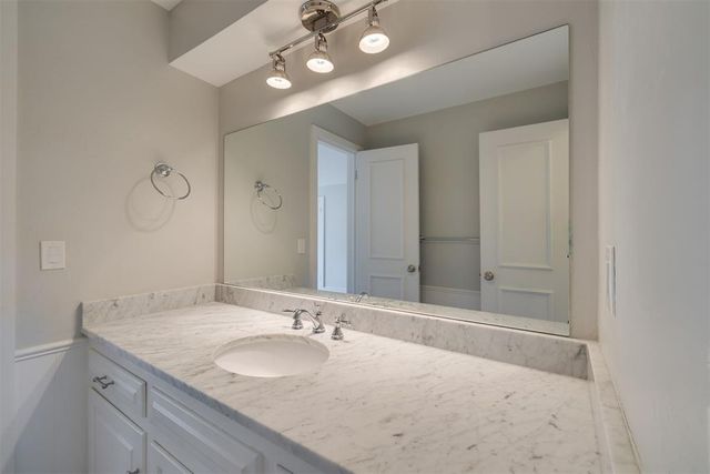 6317 Norham Court, Oklahoma City, OK 73118