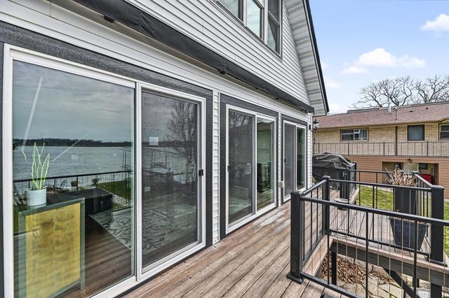 616 Kopmeier DRIVE, Pewaukee, WI 53072