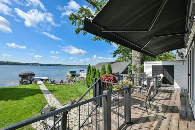 616 Kopmeier DRIVE, Pewaukee, WI 53072