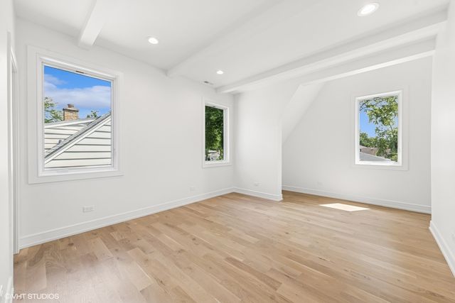 936 S Mitchell Avenue, Elmhurst, IL 60126