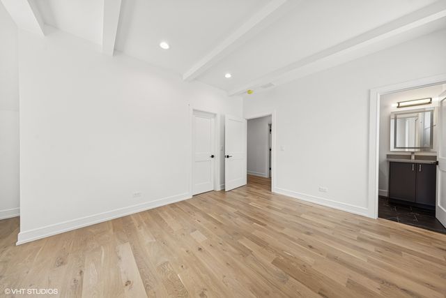 936 S Mitchell Avenue, Elmhurst, IL 60126