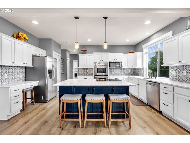 8805 Ne 179TH St, Battle Ground, WA 98604