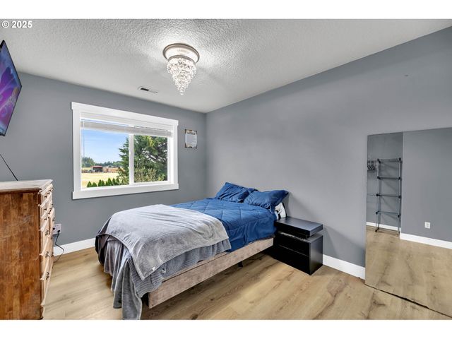 8805 Ne 179TH St, Battle Ground, WA 98604