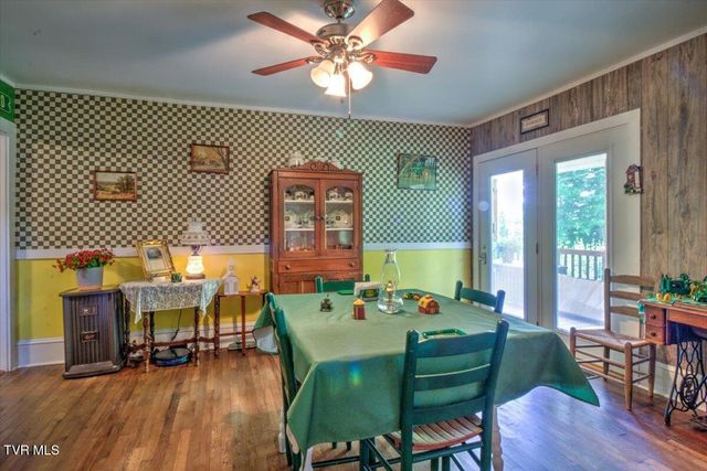 2589 Elizabethton Highway, Johnson City, TN 37601