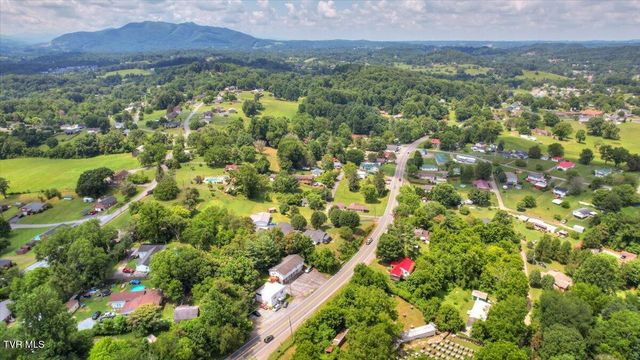 2589 Elizabethton Highway, Johnson City, TN 37601