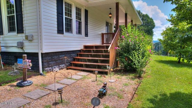 2589 Elizabethton Highway, Johnson City, TN 37601