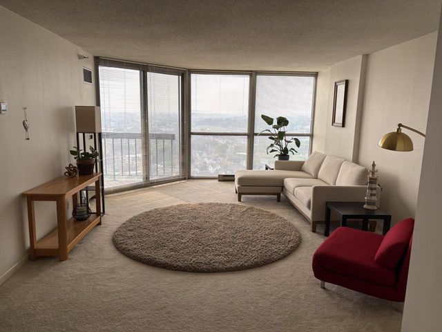 1660 N Prospect AVENUE #2304, Milwaukee, WI 53202