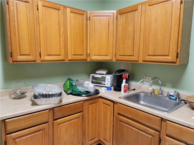 362 Industrial Park Road STE 3, Middletown, CT 06457