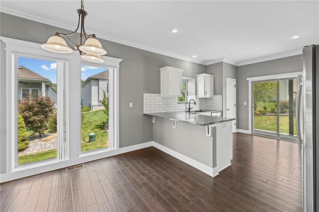 9409 N Ditzler Avenue, Kansas City, MO 64157