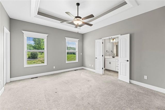 9409 N Ditzler Avenue, Kansas City, MO 64157