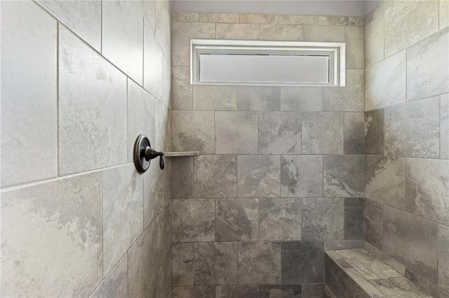 9409 N Ditzler Avenue, Kansas City, MO 64157