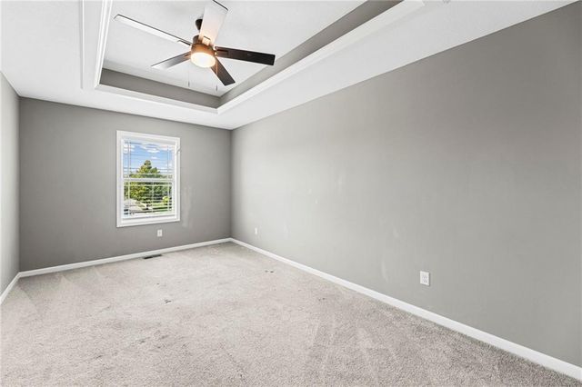 9409 N Ditzler Avenue, Kansas City, MO 64157