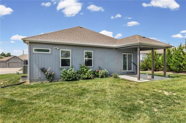 9409 N Ditzler Avenue, Kansas City, MO 64157