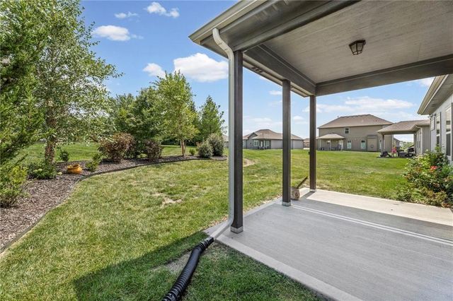 9409 N Ditzler Avenue, Kansas City, MO 64157