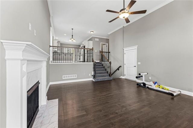 9409 N Ditzler Avenue, Kansas City, MO 64157