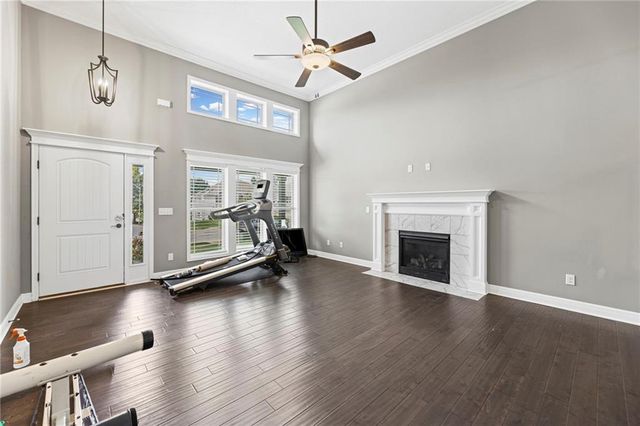 9409 N Ditzler Avenue, Kansas City, MO 64157