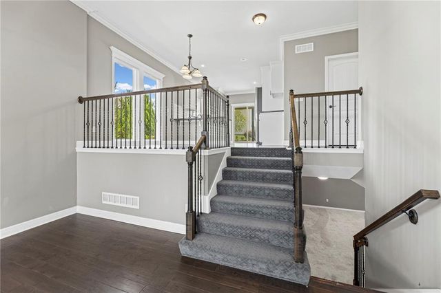 9409 N Ditzler Avenue, Kansas City, MO 64157