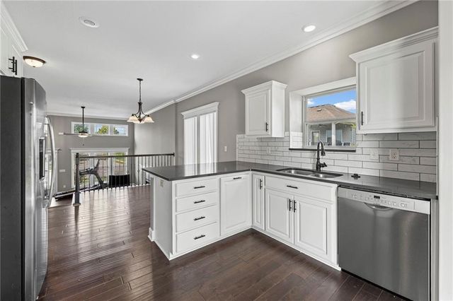 9409 N Ditzler Avenue, Kansas City, MO 64157
