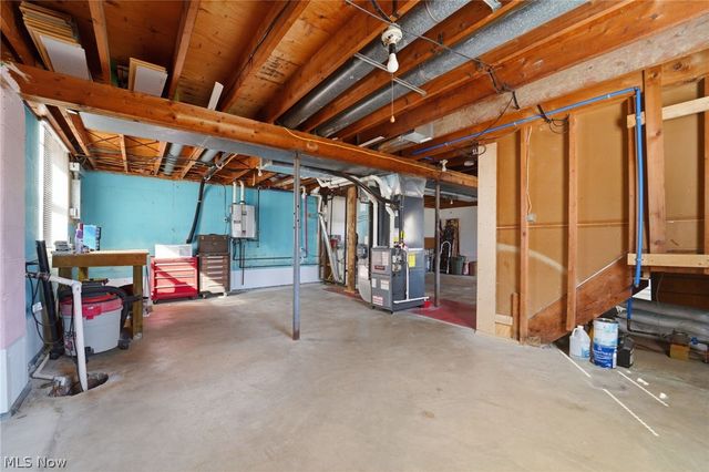 1500 Oldsmar Avenue, Madison, OH 44057