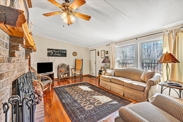 625 Miller Cove RD, Catawba, VA 24070