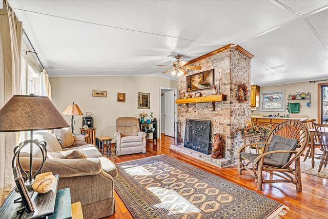 625 Miller Cove RD, Catawba, VA 24070