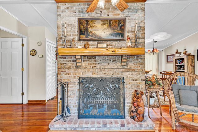 625 Miller Cove RD, Catawba, VA 24070