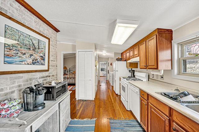 625 Miller Cove RD, Catawba, VA 24070