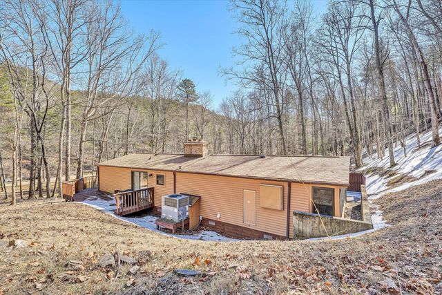 625 Miller Cove RD, Catawba, VA 24070