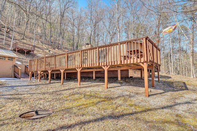 625 Miller Cove RD, Catawba, VA 24070