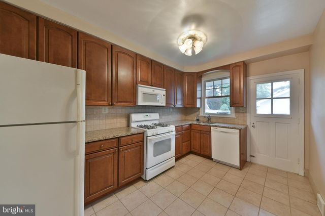 27 BYSHER AVE, Flourtown, PA 19031